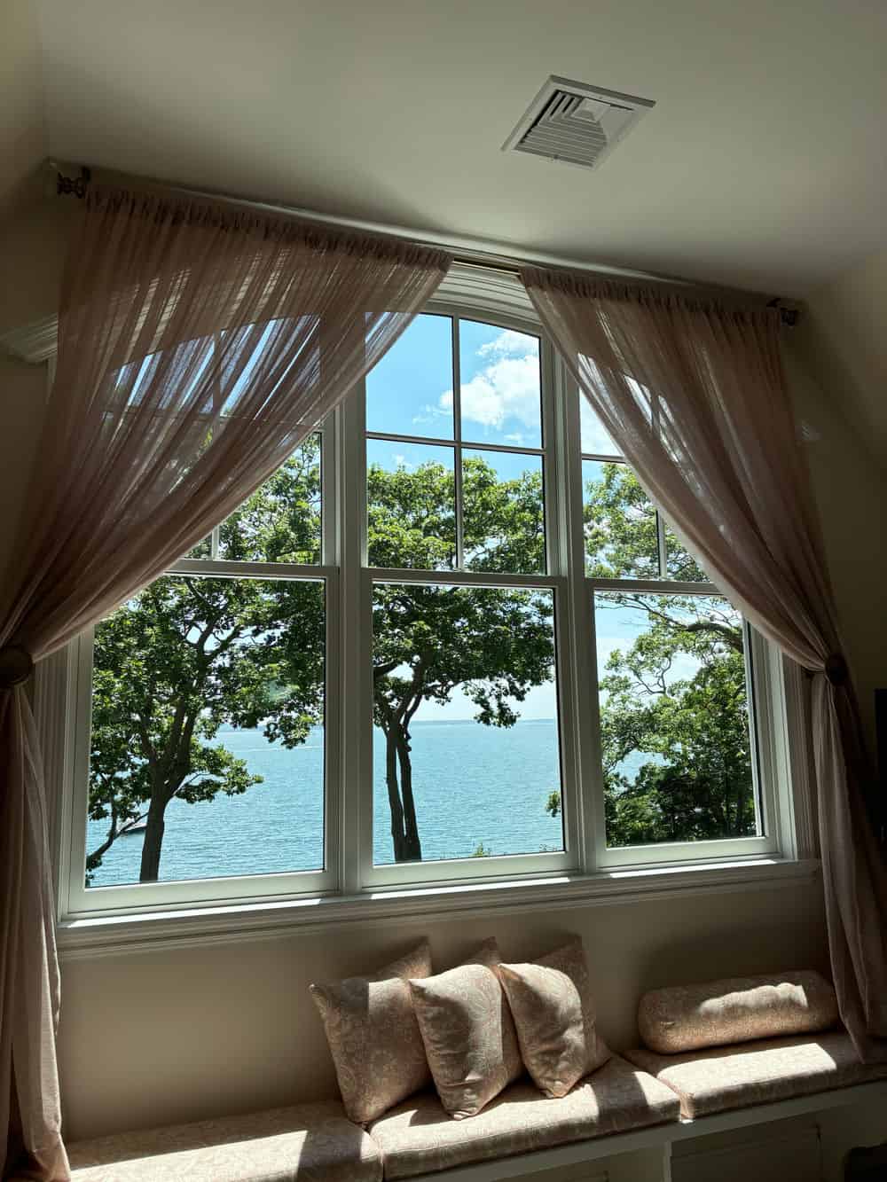 Interior Window Cleaning image